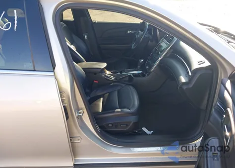 2015 Chevrolet Malibu 2Lz из США, поврежденный, VIN 1G11G5SX3FF145300